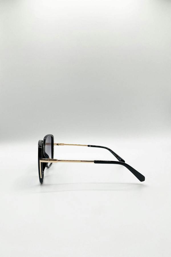 SVNX Oversized Square Sunglasses In Black Grey