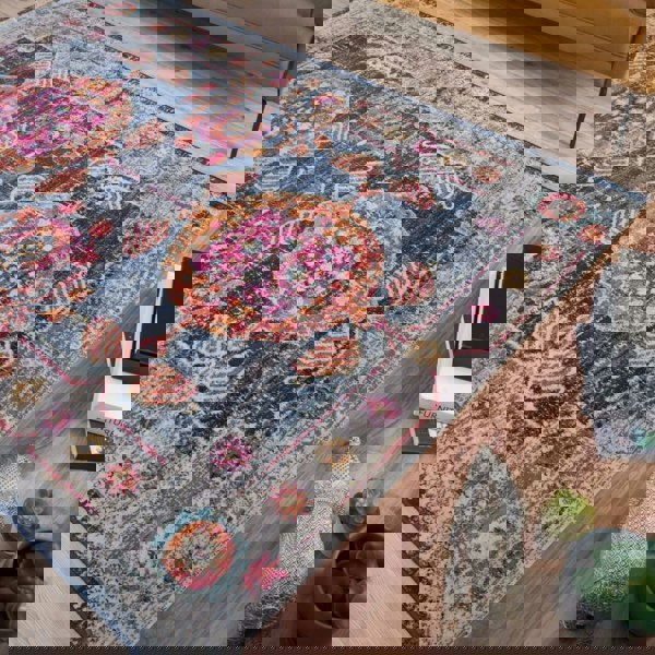 Living Room Rug Vintage in Multicolour