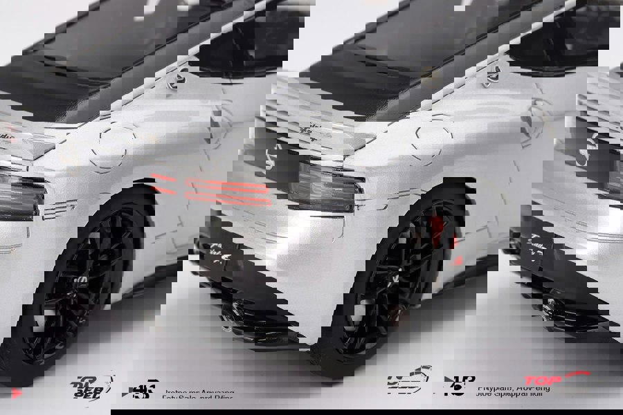 TSM Nissan Fairlady Z Version St 2023 Brilliant Silver RHD 1:18 Scale TSM TS0435
