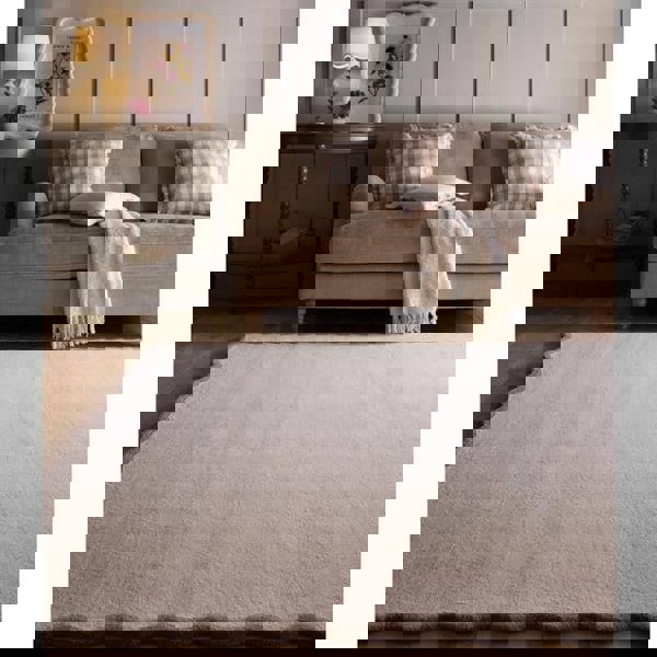 The Rugs Scalloped Elsie Bordered Design | Elegant Wool Rugs