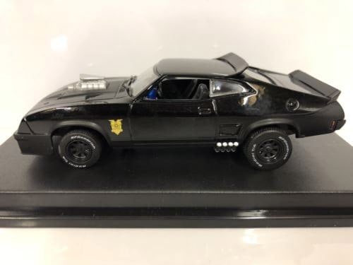 mad max last of the v8 interceptors scale 1:43 greenlight 86522