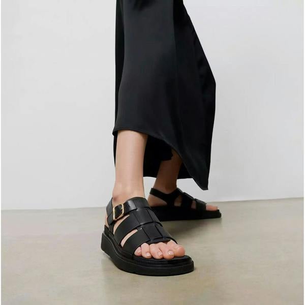 FitFlop FitFlop GEN-FF LEATHER Womens Fisherman Sandals All Black