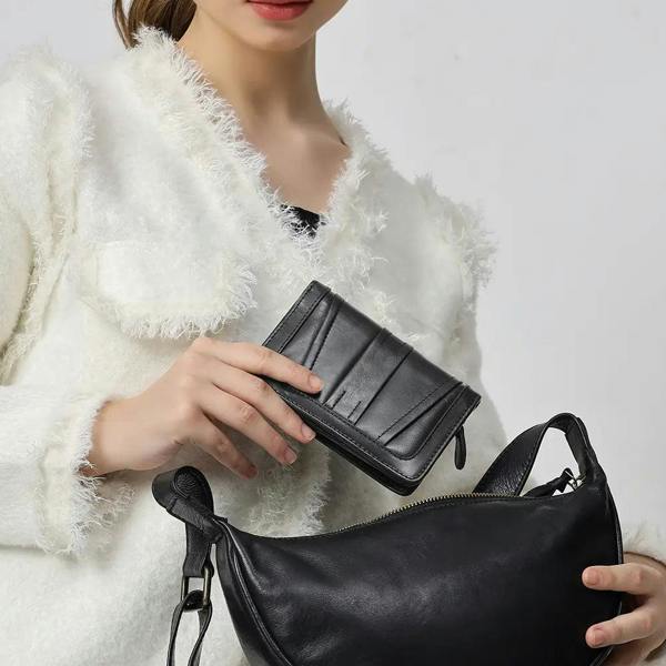 Black Italian Leather Purse Amalfi 02
