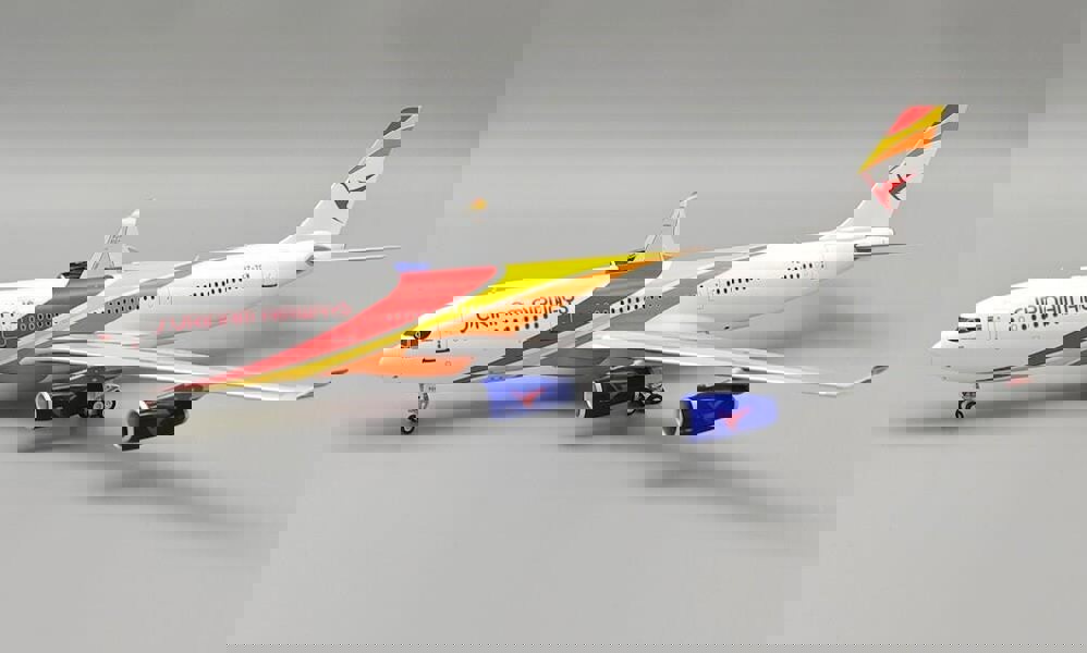 InFlight200 Surinam Airways Airbus A340-313 PZ-TCW With Stand 1:200 Scale Inflight200 IF343PY1123