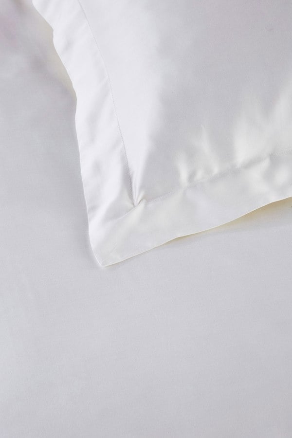 Pretty You London Bamboo Bedding Set