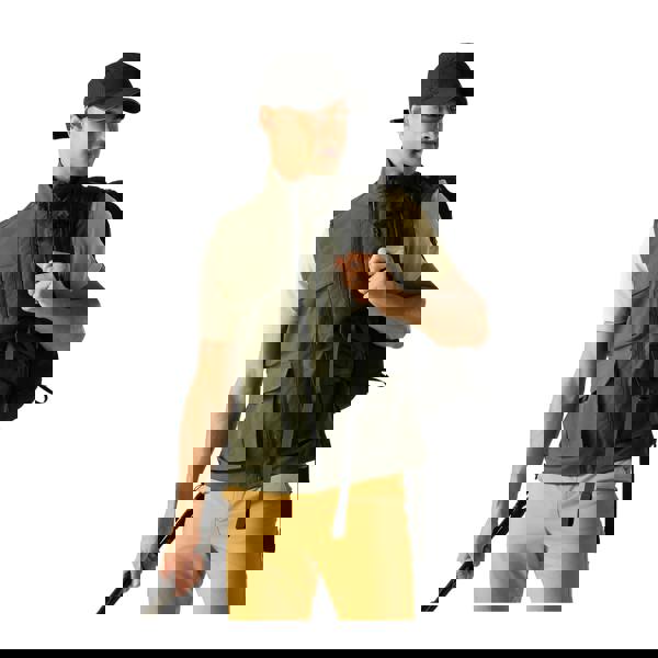 Regatta Mens Light Insect Repellent Travel Body Warmer - Khaki Green - 