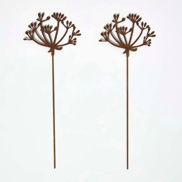 HOMESCAPES Steel Cow Parsley Garden Stake Decorations, Set of 2