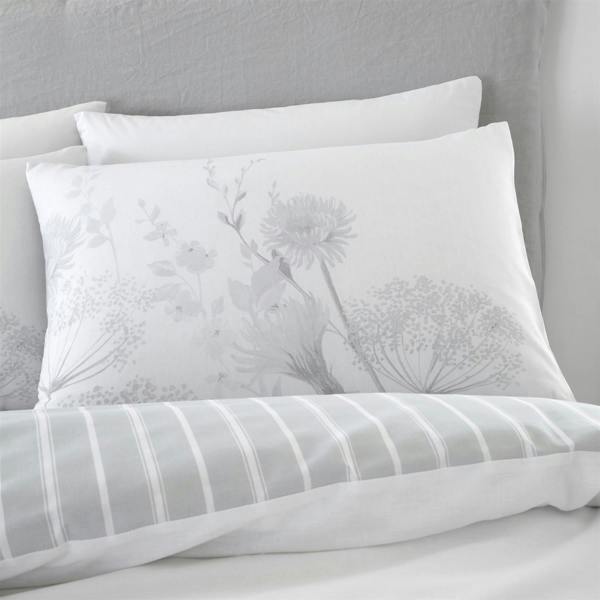 Meadowsweet Floral White Duvet Cover Set