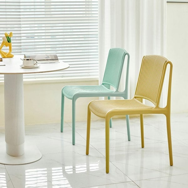 Weilai Concept Upton Plastic Dining Chair