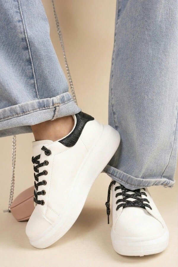ikrush Rhosyn Lace Up Glitter Detail Trainer