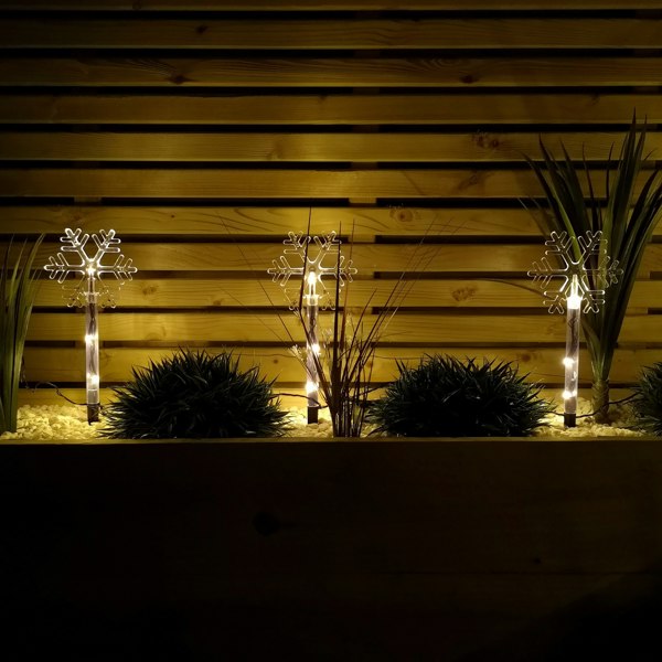 Samuel Alexander Battery Operated Set of 8 Light up Christmas Snowflake Garden Stakes with LEDs