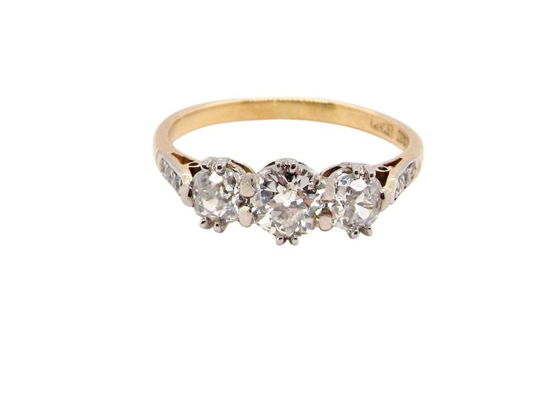 Vintage Tom A three stone diamond trilogy ring