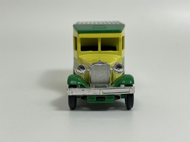 MCSlots Model A Van 1934 Swan Vestas Days Gone Lledo SVDG01D B2