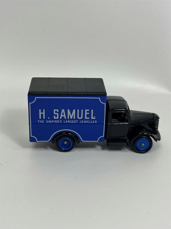 MCSlots H.Samuel Daily Mail Le Walk Van Lledo HS01D S2