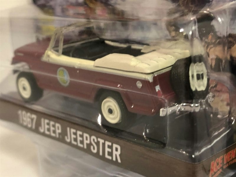 ace aentura when nature calls 1967 jeep jeepster 1:64 greenlight 44880f
