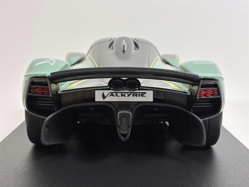Aston Martin Valkyrie Appletree Green 1:18 Scale CMJ Diecast DC118AMVKSG