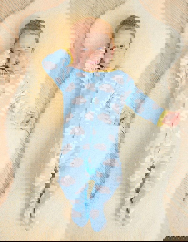 Organic Sun Cloud Print Baby Gift Set - Toby Tiger UK Retail