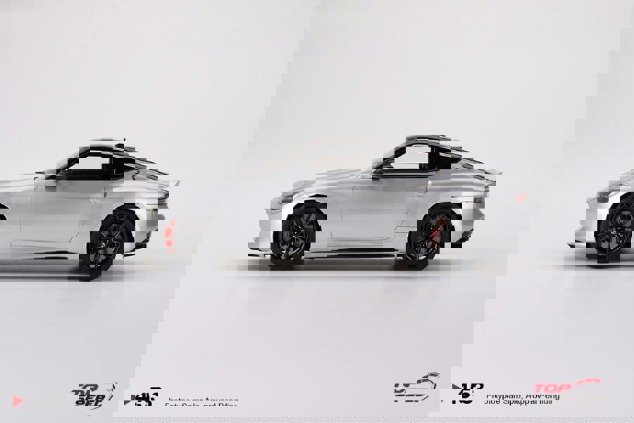 TSM Nissan Fairlady Z Version St 2023 Brilliant Silver RHD 1:18 Scale TSM TS0435