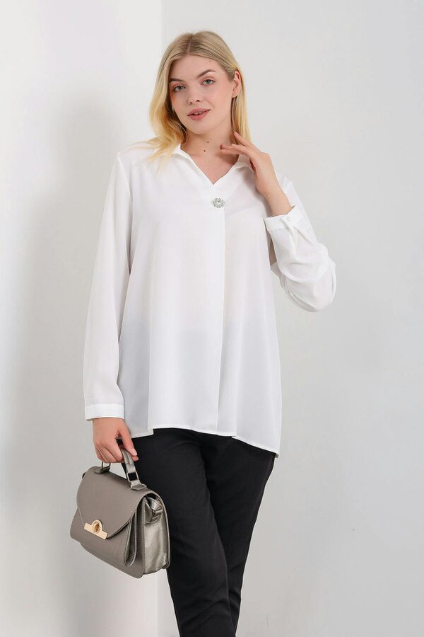 Hoxton Gal Oversized Long Sleeves Blouse with Brooch Details in White