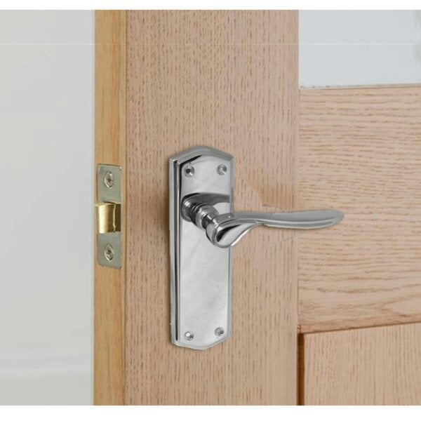 EDH Door Hardware Stellar Lever Latch Door Handles 167mm – Polished Chrome – 1 Pair