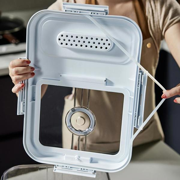 Living and Home 7.5KG/15KG Airtight Food Storage Container