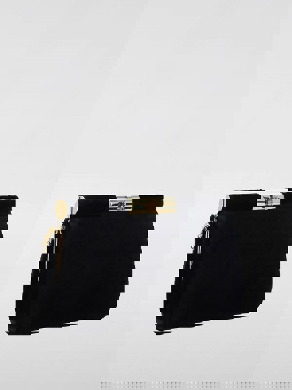 208032842.jpg