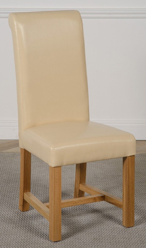 That's Furniture Edmonton Round Extendable Oak Dining Set with Washington Leather Chairs