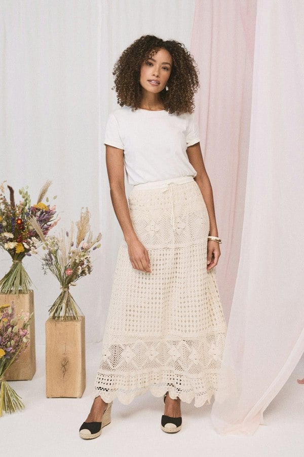 Ivory | Mesh Crochet Texture Tie Waist Midi Skirt : Model is 5'8"/172 cm and wears UK8/EU36/US4/AUS8