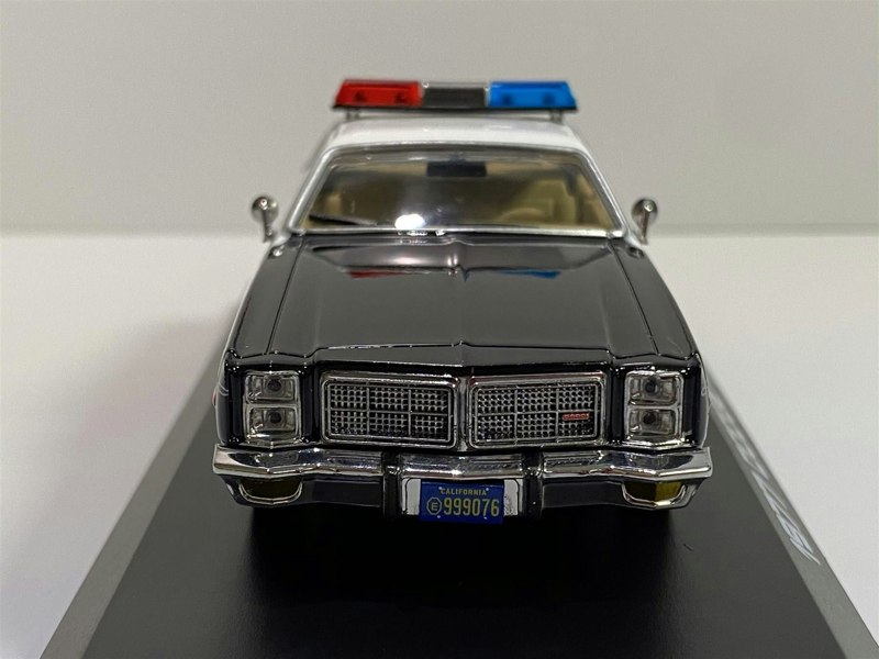 the terminator 1977 dodge monaco met police 1:43 greenlight 86534