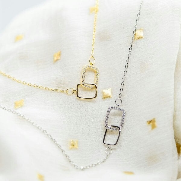 The Colourful Aura Sterling Silver Square Interlocking Zircon Clavicle Geometric Pendant Necklace