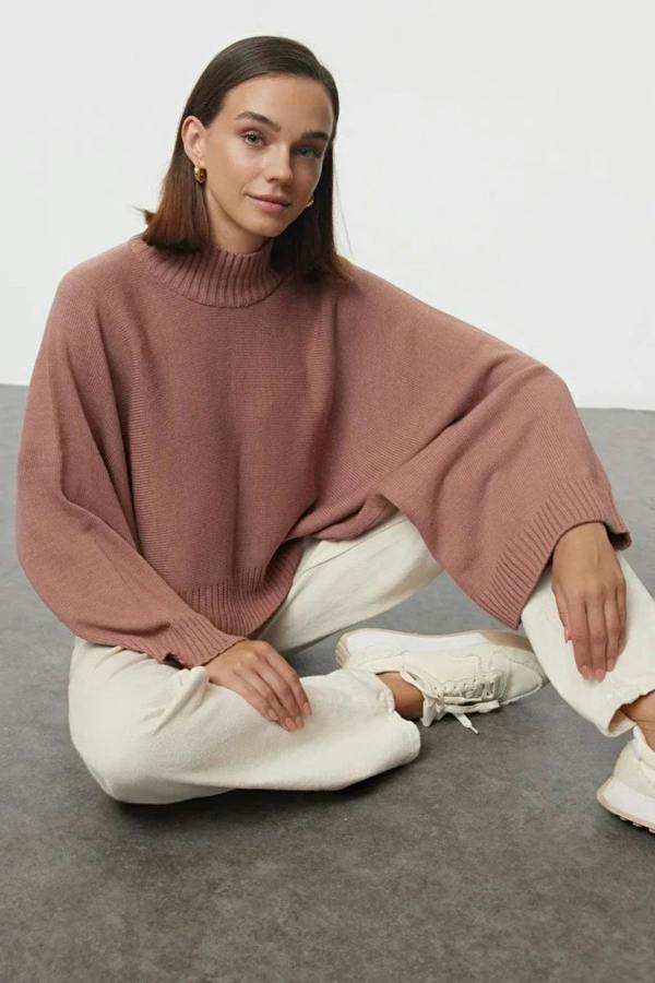Hoxton Gal Oversized Flared Sleeve Knit Sweater