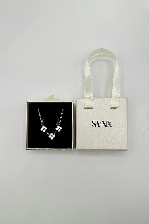 SVNX Mini Clover Necklace & Hoop Earrings in Silver with Gift Box