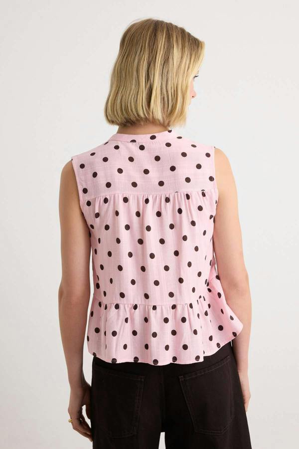 WOVCOR Sleeveless Mandarin Collar Relaxed Fit Shirt