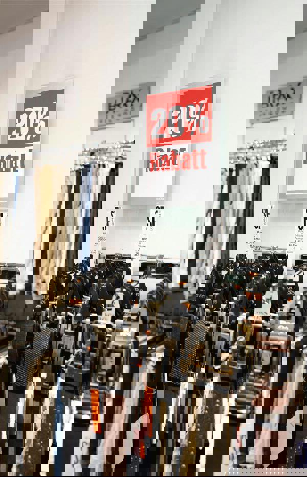 Durable DURAFRAME Self Adhesive Magnetic Signage Frame | 2 Pack | A5 Silver