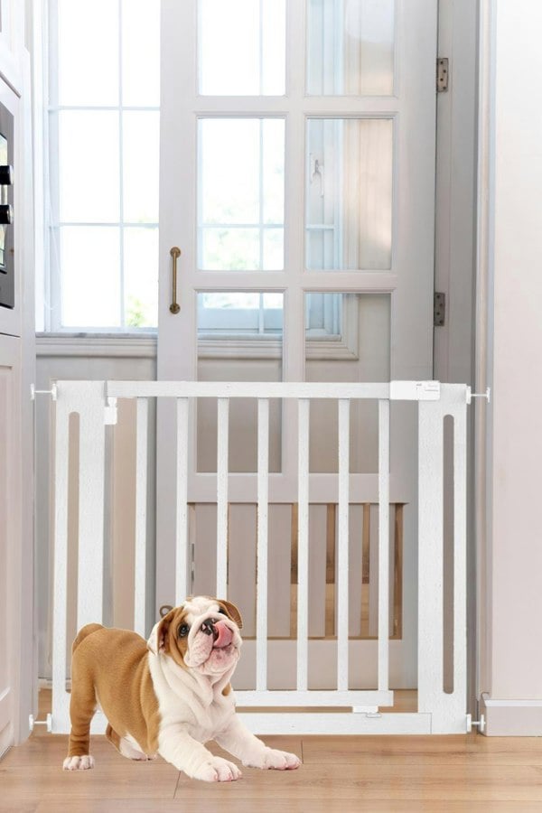 Bettacare Wooden Elegance Dog Gate, White, 71cm - 79cm, Pressure Fit Pet Gate for Puppy, Dog and Pet, Easy Installation