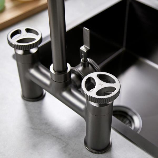 Flode kraft | Industrial Bridge Style 3 in 1 Instant Boiling Tap | Gun Metal Finish