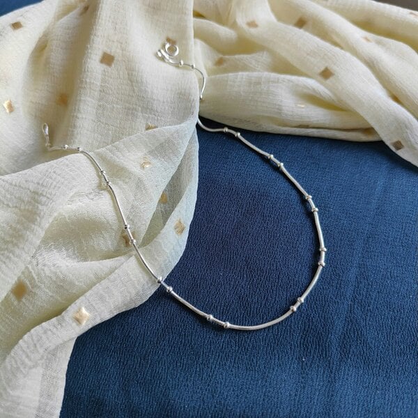 The Colourful Aura 925 Silver This Slim Thread Thin Minimalist Payal Anklet