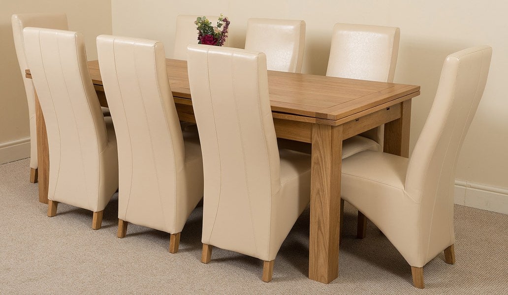 That's Furniture Richmond Large Oak Extending Dining Table with Lola Leather Chairs
