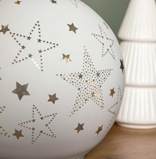 Samuel Alexander 15cm Battery Operated Light up Star Glass Ball in White with Warm White LEDs