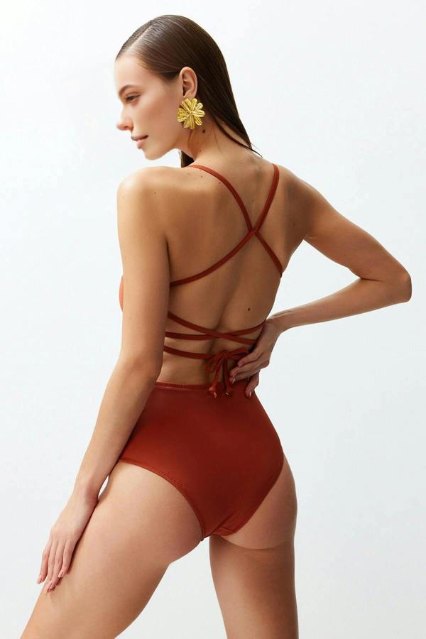 WOVCOR Backless Square Neck Covered Hipster Swimsuit