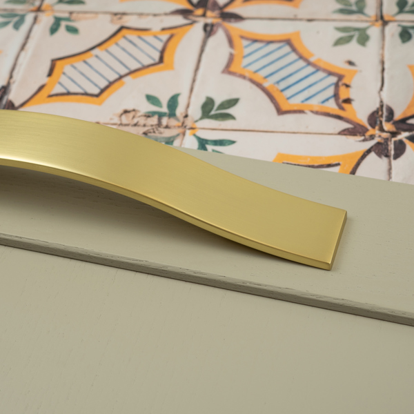 Handle & Home 160mm Brushed Brass Strap Handle