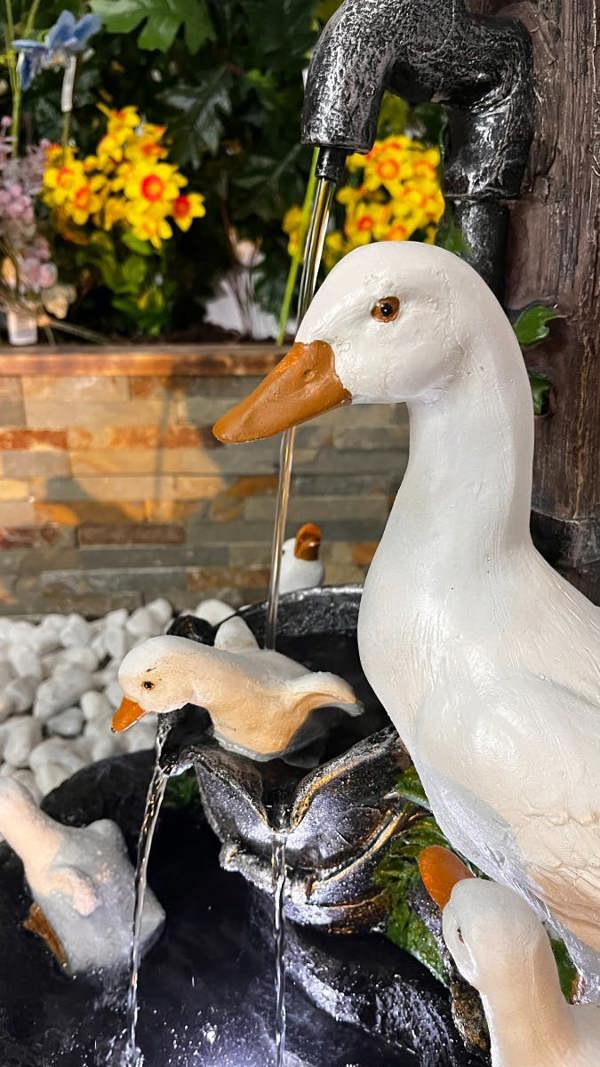 Tranquillity Water Features Duck Family Animal Fountain Water Feature