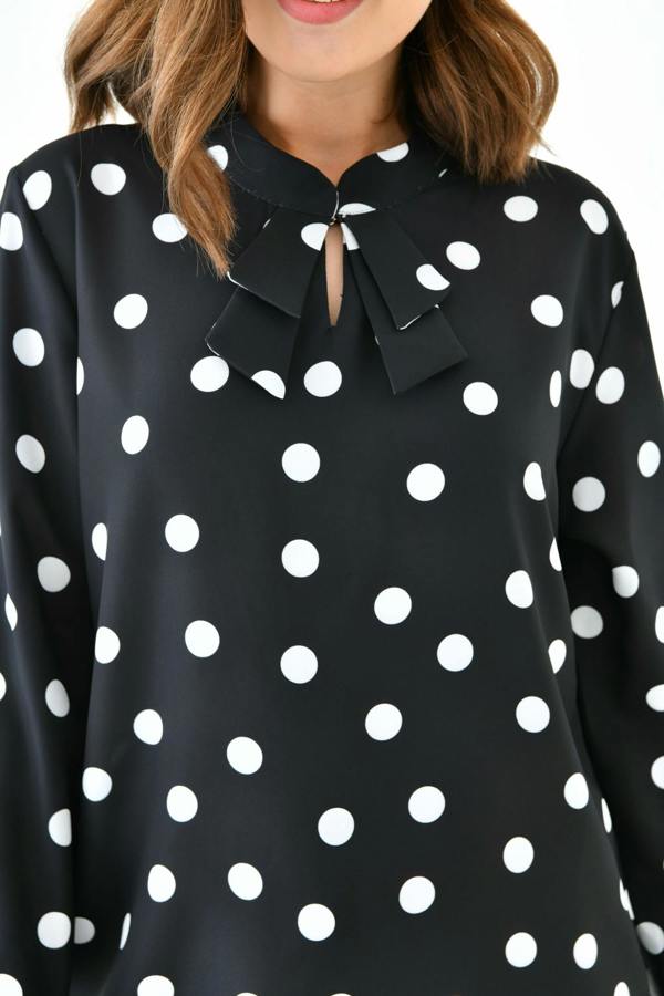 Hoxton Gal Oversized Long Sleeves Tunic Top with Collar Details in Polka Dot in Black and White