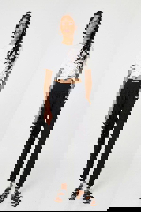 Black | Relaxed Linen Blend Tapered Trousers