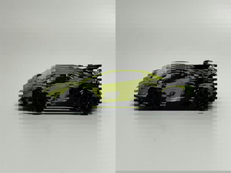 Mini GT Lamborghini Aventador GT EVO LB Works Lime LHD 1:64 Mini GT MGT00605L