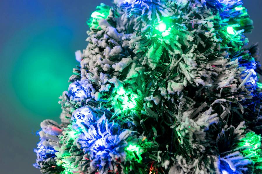 2ft to 6ft Frosted Tips Fibre Optic Christmas Trees with 8 Light Modes, PVC Green Tips image 6