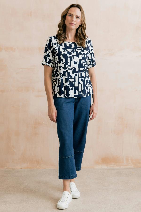 Lily & Me Bella Linen Blend Shell Top Navy