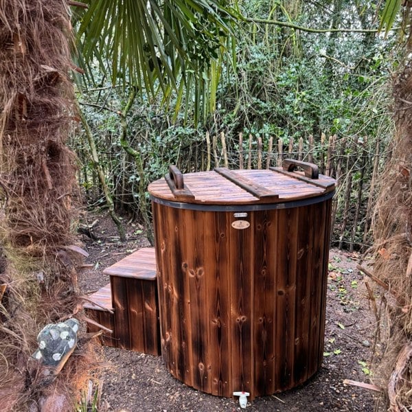 LayzeeIceTub Plunge Pool / Ice Bath - Fibreglass Liner & Thermowood