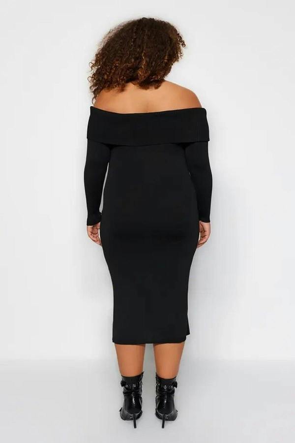 WOVCOR Carmen Neckline Body-Hugging Midi Length Knit Dress