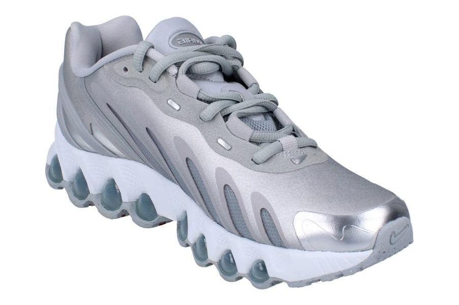 Nike Air Max Dn8 Womens Trainers Hf5509 Shoes  001 - Wolf Grey Metallic Silver 001 - Photo 3